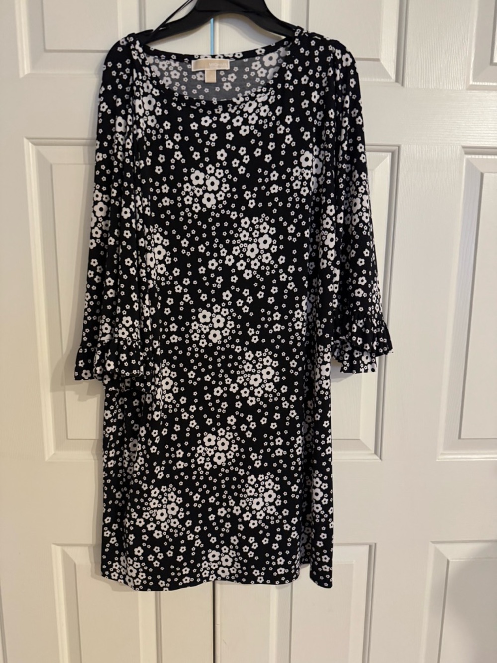 Michael Kors Black & White Floral Long-Sleeve Shift Dress